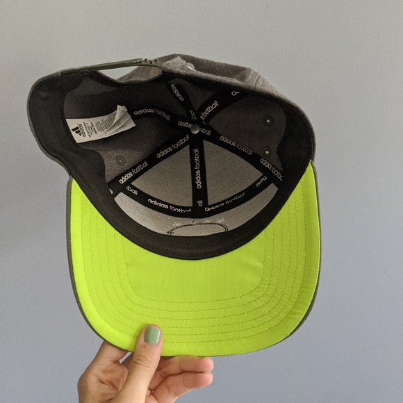 Hat - Picture 2 of 2